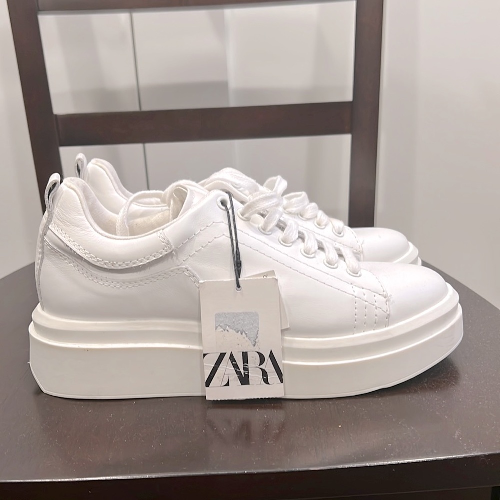 NWT Zara white leather Alexander McQueen sneaker dupe.